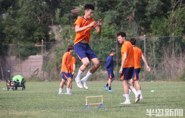 足球球队引援措施逐渐加强，全力备战(足球球队引援措施逐渐加强,全力备战的原因)