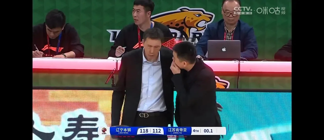江苏男篮首发核心球员难控状态的简单介绍