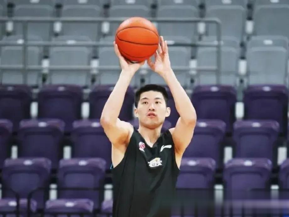 江苏男篮首发核心球员难控状态的简单介绍