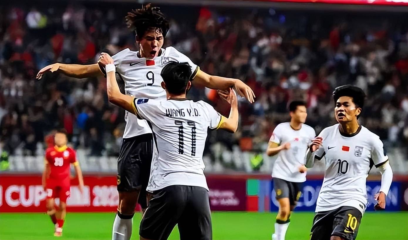 包含国足东亚杯第一队长浮出水面久尔杰维奇钦点不是颜骏凌和韦世豪的词条